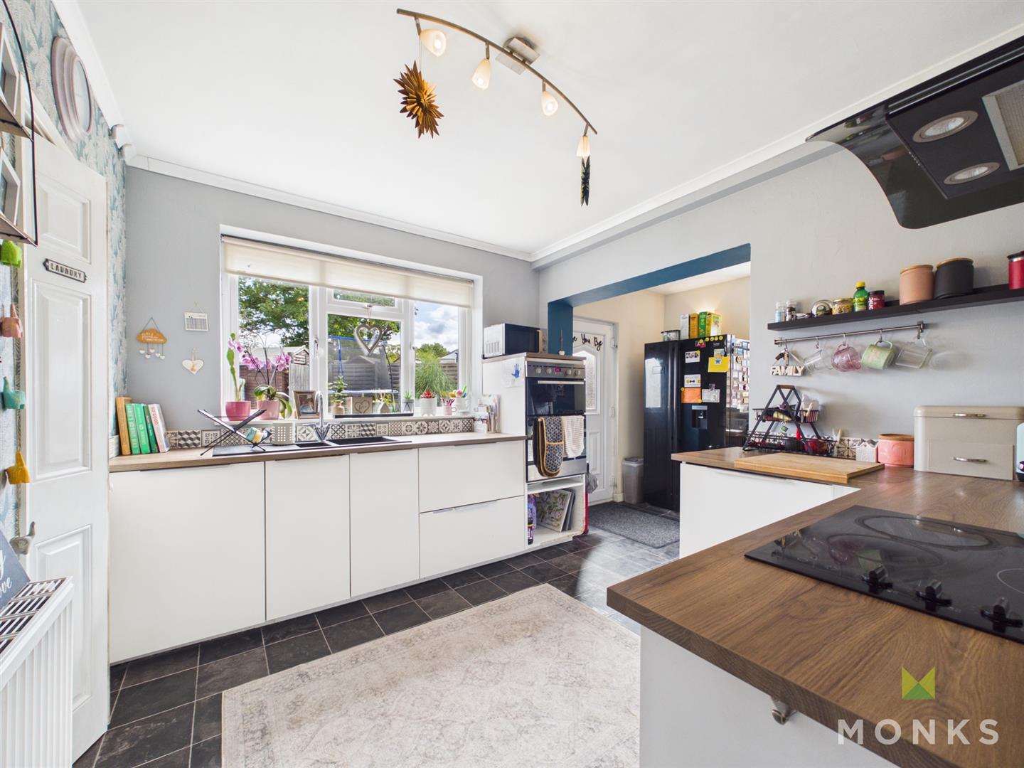 17 Callow Crescent, Shropshire, SY5 0BZ For Sale